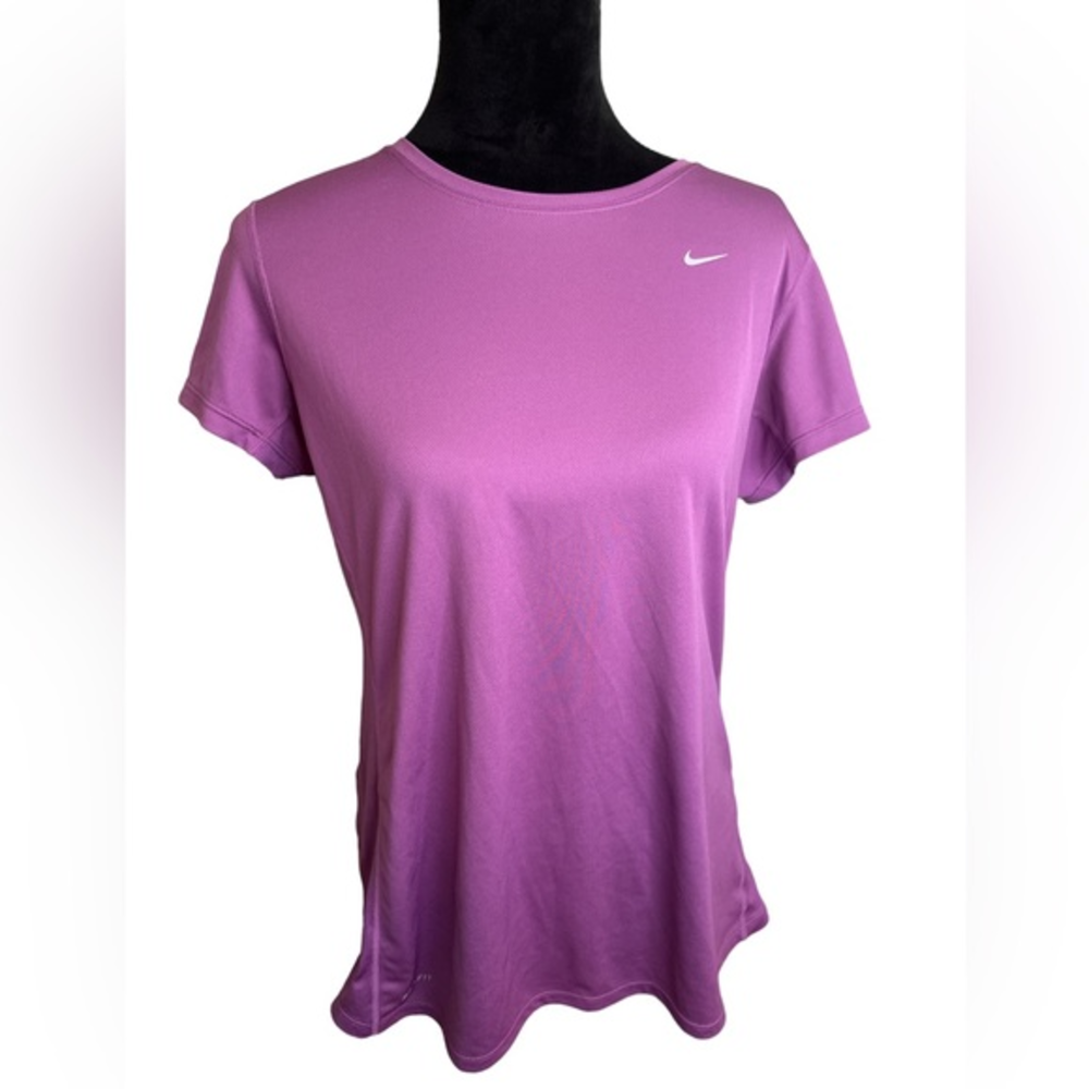 Nike Women’s Dri-Fit Purple‎ Top Size XL